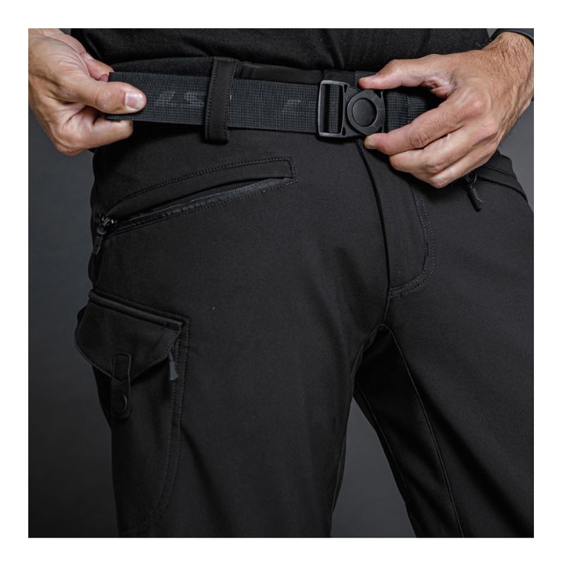 DOUGLAS-BLK-DETALHE-_0000s_0002_1.jpg